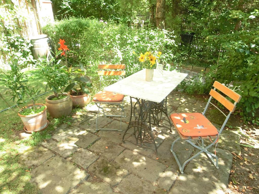 Mit Charme In Pillnitz Appartement